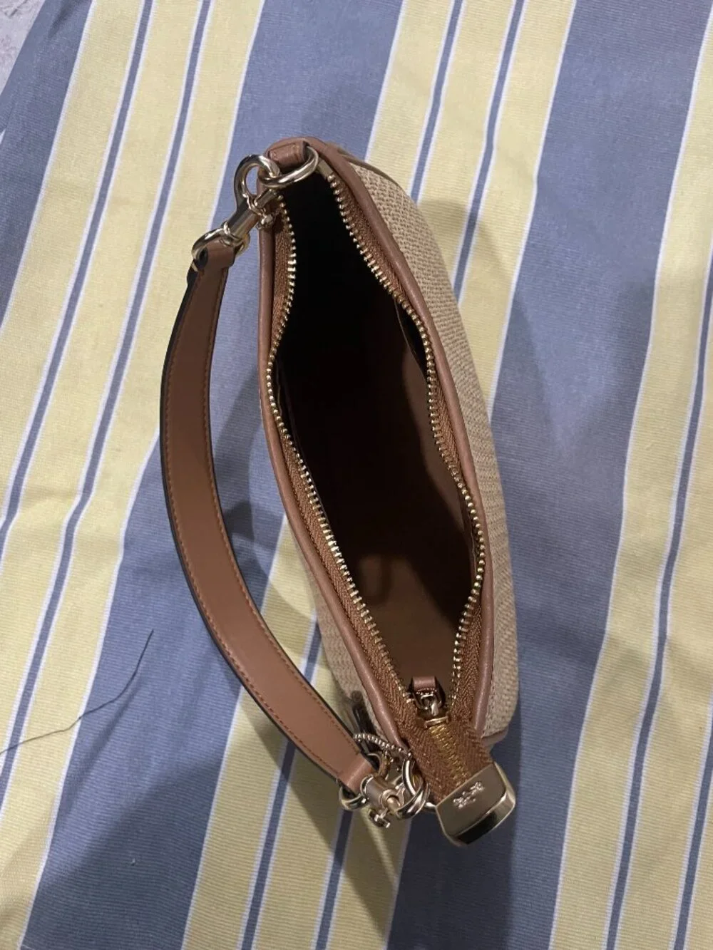 COACH Teri Woven Shoulder Bag (Tan)